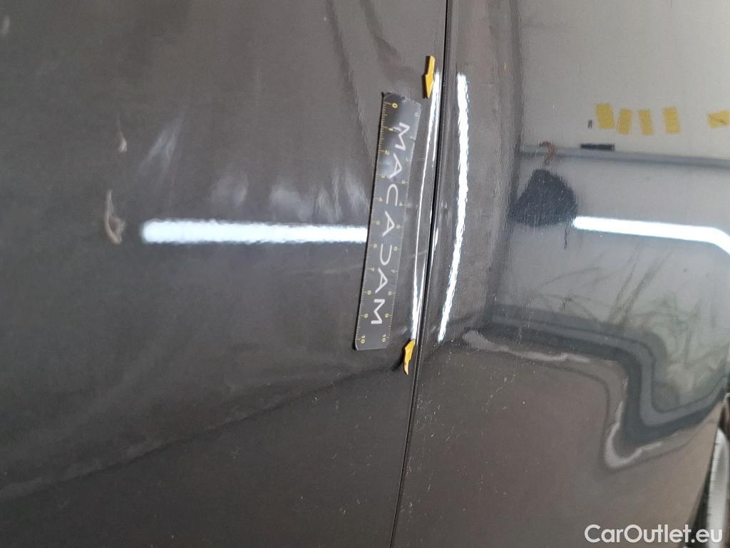  Opel  Vivaro OPEL  / 2019 / 4P / Fourgon tôlé 2.0 Diesel 120 ch Ptac aug L2 Pack clim #19