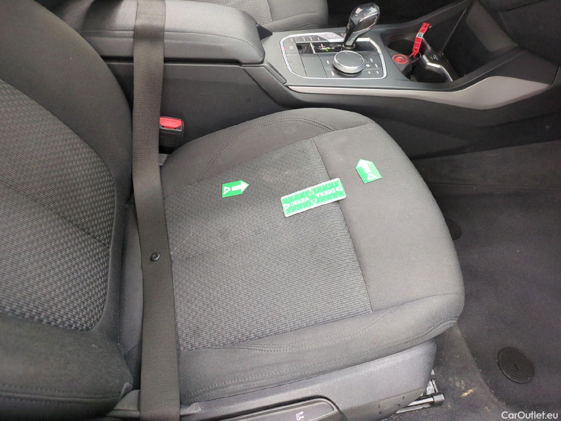  Bmw  Serie 1 Série 1 Berline 118 d Lounge 2.0 150CV BVA8 E6dT #4