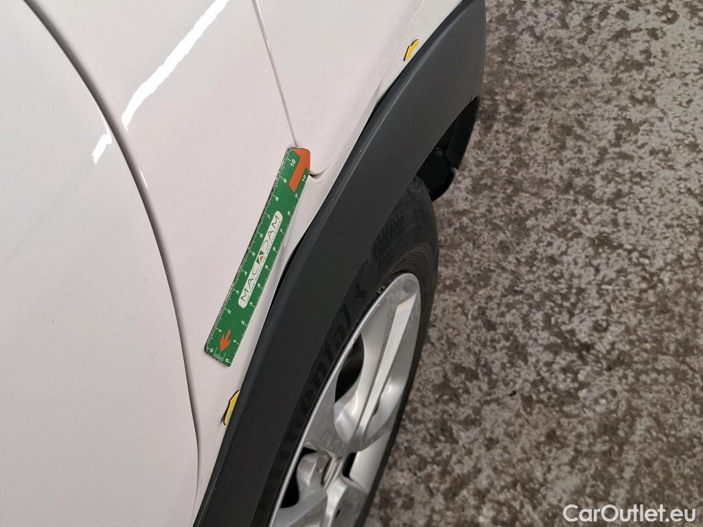  Citroen  C3  Feel 1.2 PureTech 80CV BVM5 E6d #2