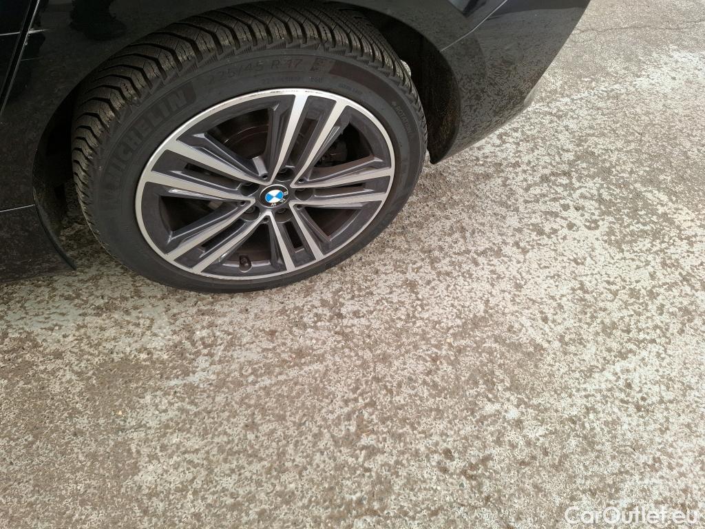  Bmw  Serie 1 BMW Série 1 / 2019 / 5P / Berline 116i DKG7 Business Design #26