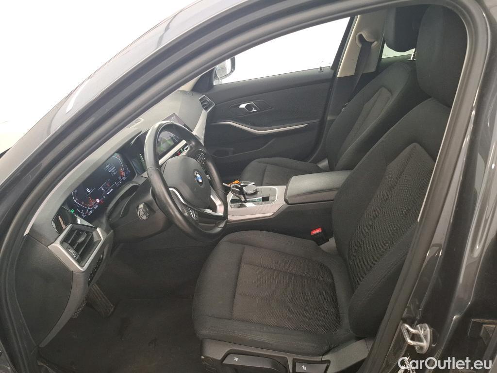  Bmw  Serie 3 BMW Série 3 Touring / 2019 / 5P / Break 320d 190ch Business Design BVA8 #5