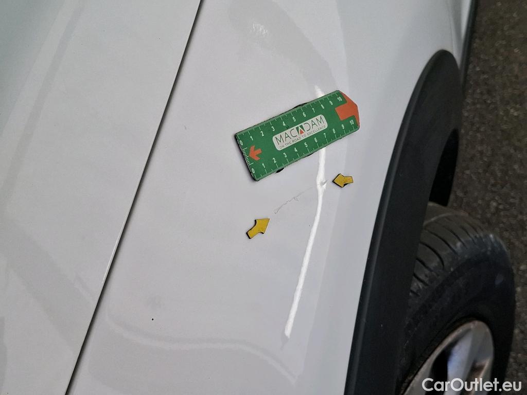  Citroen  C3  Feel 1.6 BlueHDi 75CV BVM5 E6 #18