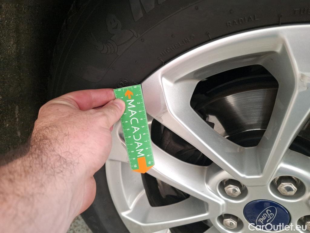  Ford  Kuga  Titanium Hybrid 2.5 190CV BVA6 E6dT #14