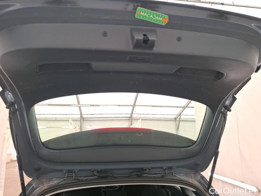  Hyundai  i30  cw Business 1.6 CRDi 115CV BVM6 E6d #22