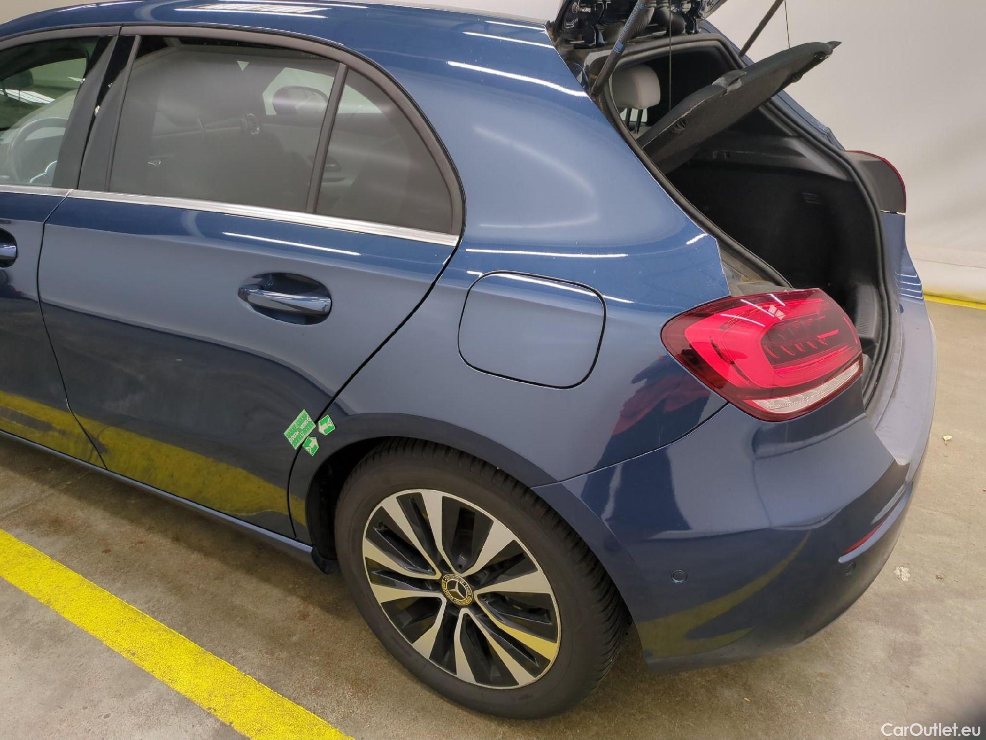  Mercedes  A-Klasse MERCEDES-BENZ Classe A Compact / 2018 / 5P / Berline A 180 Business Line 7G-DCT #16