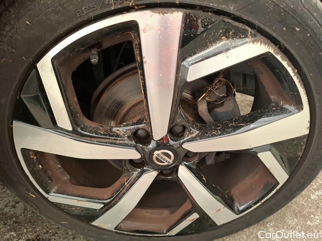  Nissan  Qashqai NISSAN  / 2017 / 5P / Crossover 1.3 DIG-T 160 DCT Tekna #27