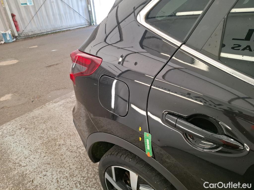 Nissan  Qashqai NISSAN  / 2017 / 5P / Crossover 1.3 DIG-T 160 DCT Tekna #42