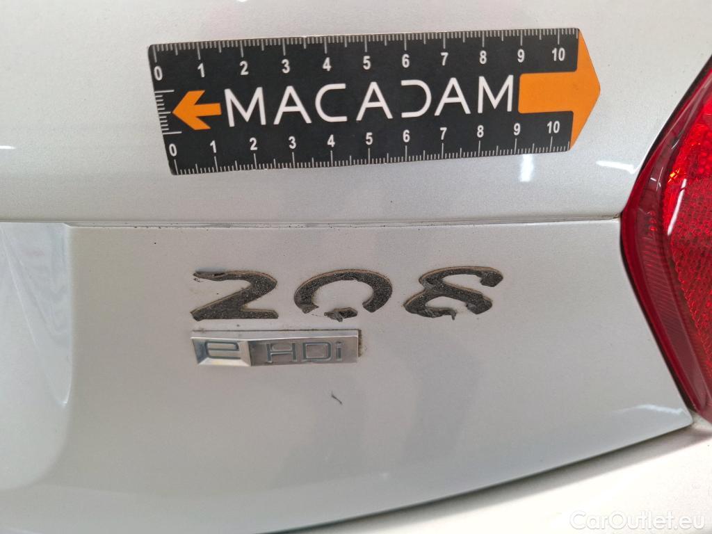  Peugeot  208  Business Pack 1.6 HDi 90CV BVM5 E5 #15