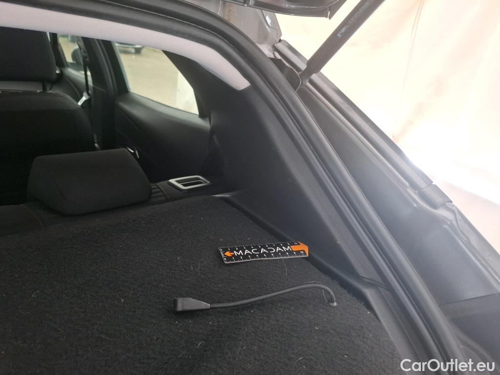  Peugeot  2008  Active Pack 1.5 HDi 110CV BVM6 E6d #13