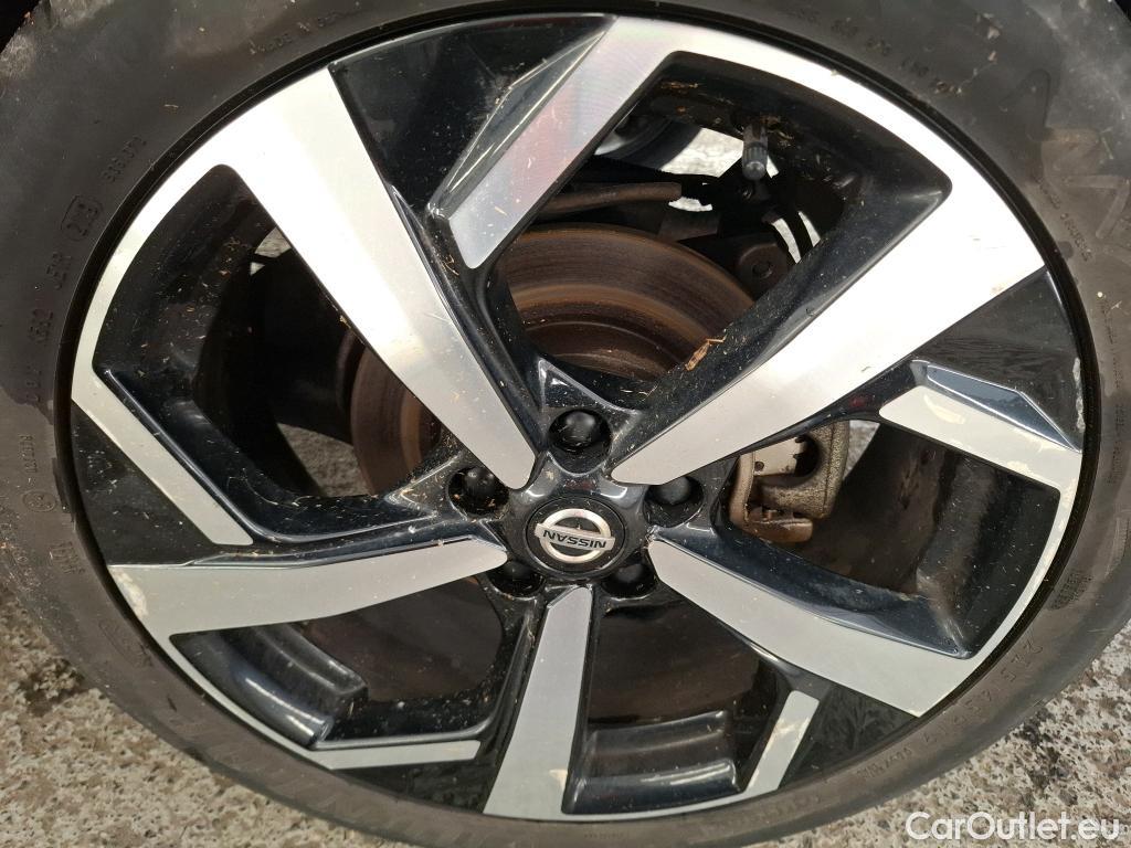  Nissan  Qashqai NISSAN  / 2017 / 5P / Crossover 1.3 DIG-T 160 DCT Tekna #33