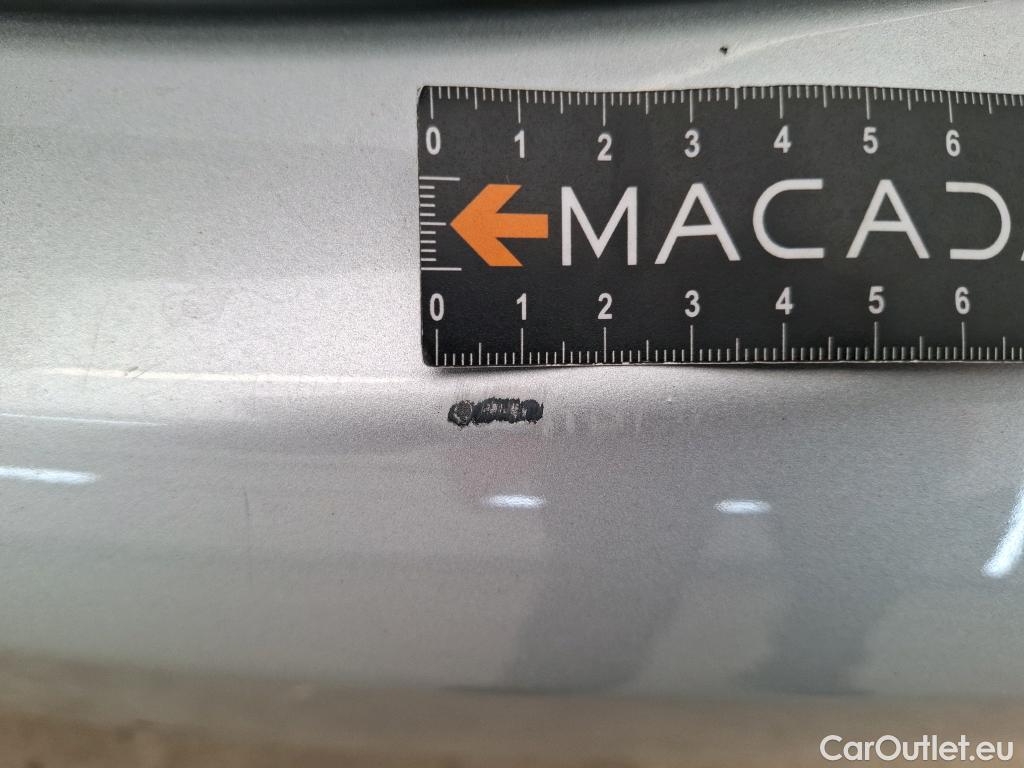  Peugeot  208  Business Pack 1.6 HDi 90CV BVM5 E5 #27