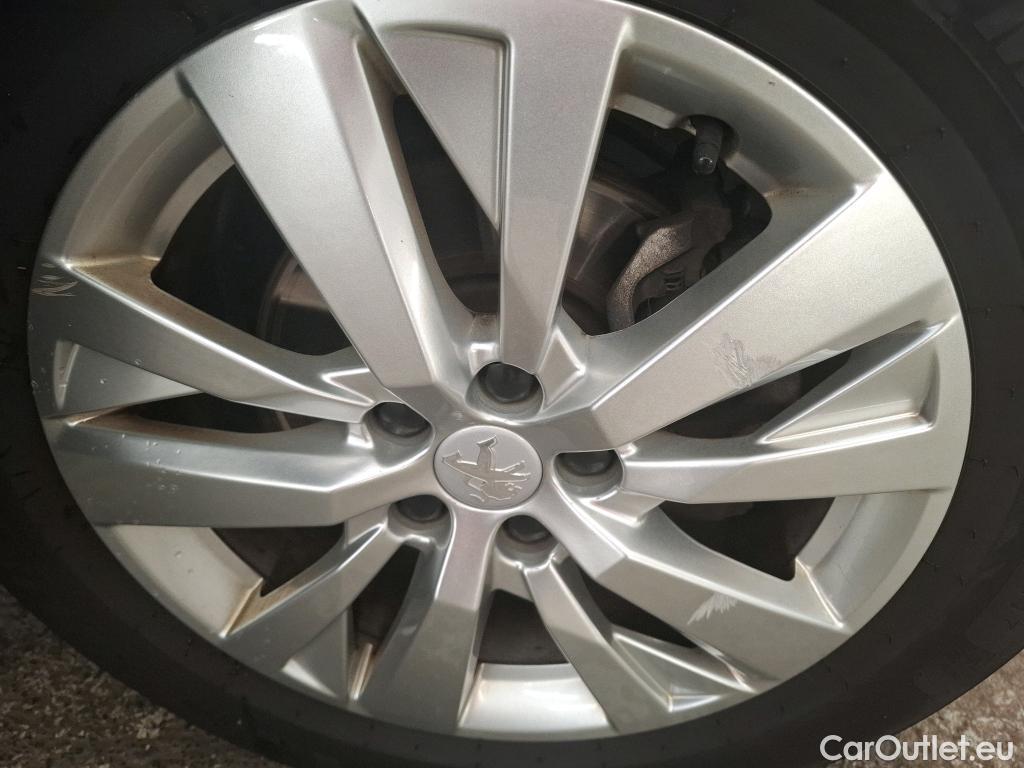  Peugeot  3008  II Active Pack 1.2 PureTech 130CV BVA8 E6d #25