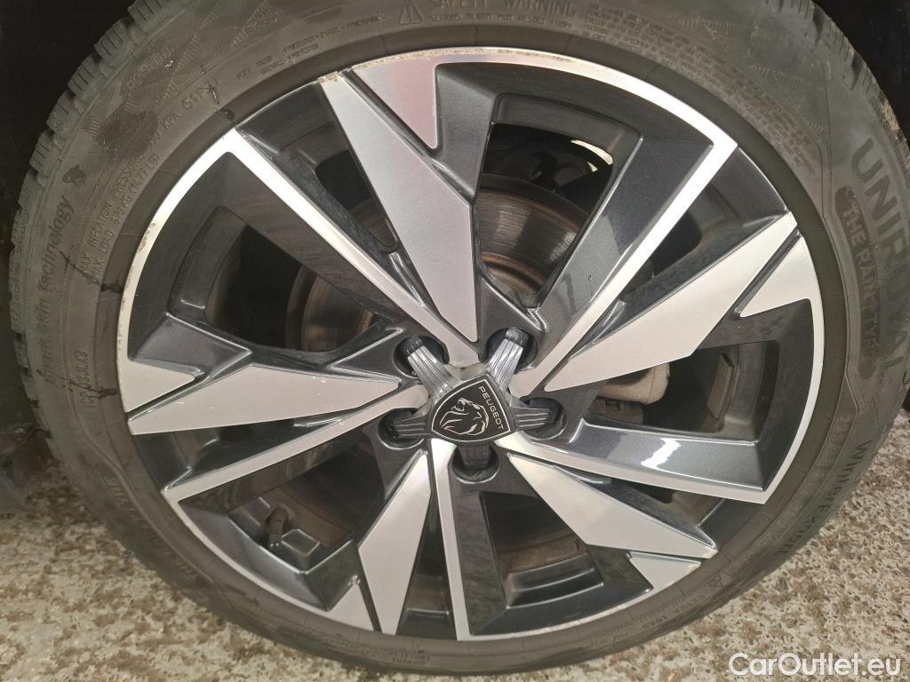  Peugeot  308 PEUGEOT  SW / 2021 / 5P / Break PureTech 130 S&S EAT 8 ALLURE #17