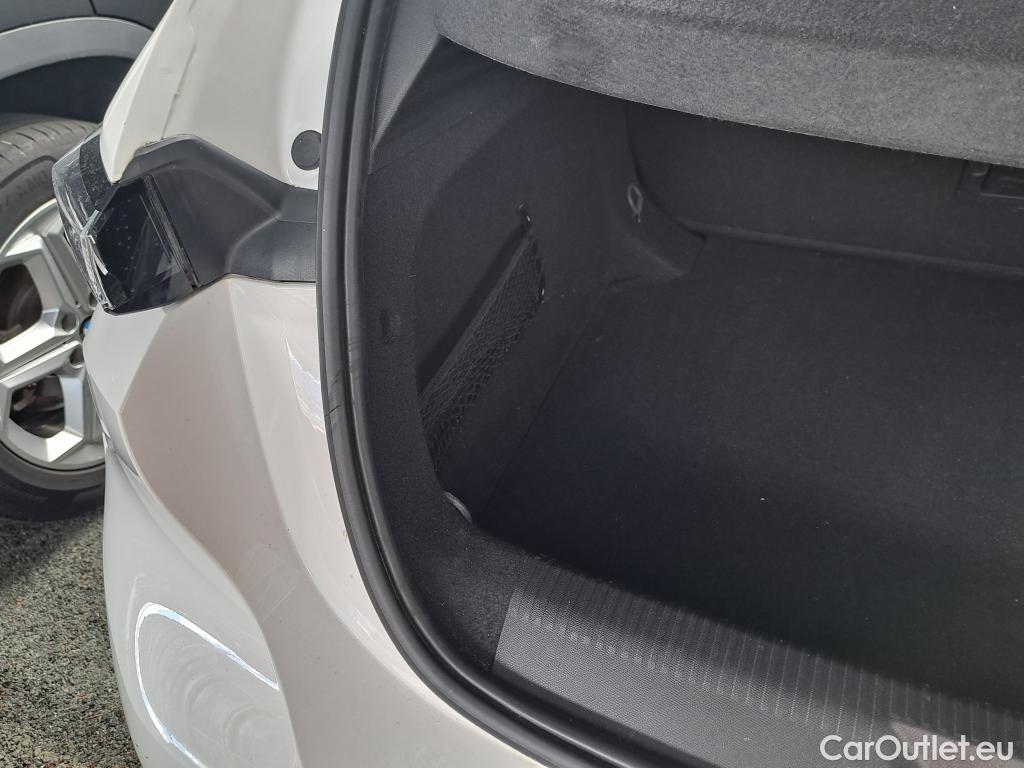  Peugeot  308  Allure 1.5 HDi 130CV BVA8 E6d #34