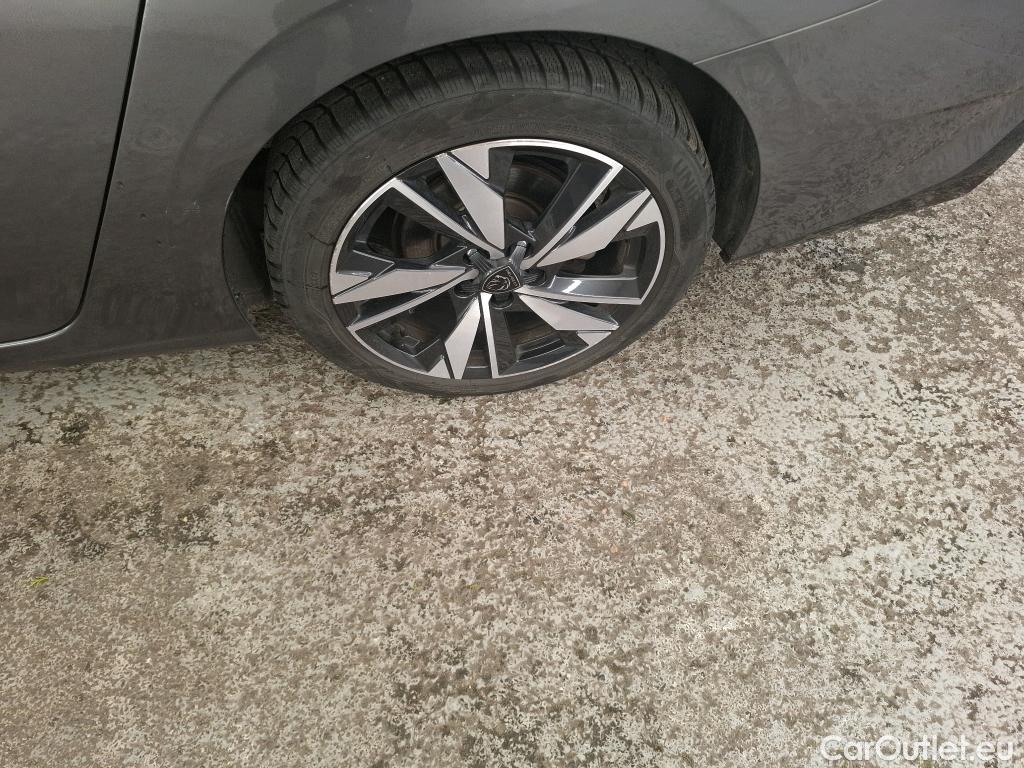  Peugeot  308 PEUGEOT  SW / 2021 / 5P / Break PureTech 130 S&S EAT 8 ALLURE #16