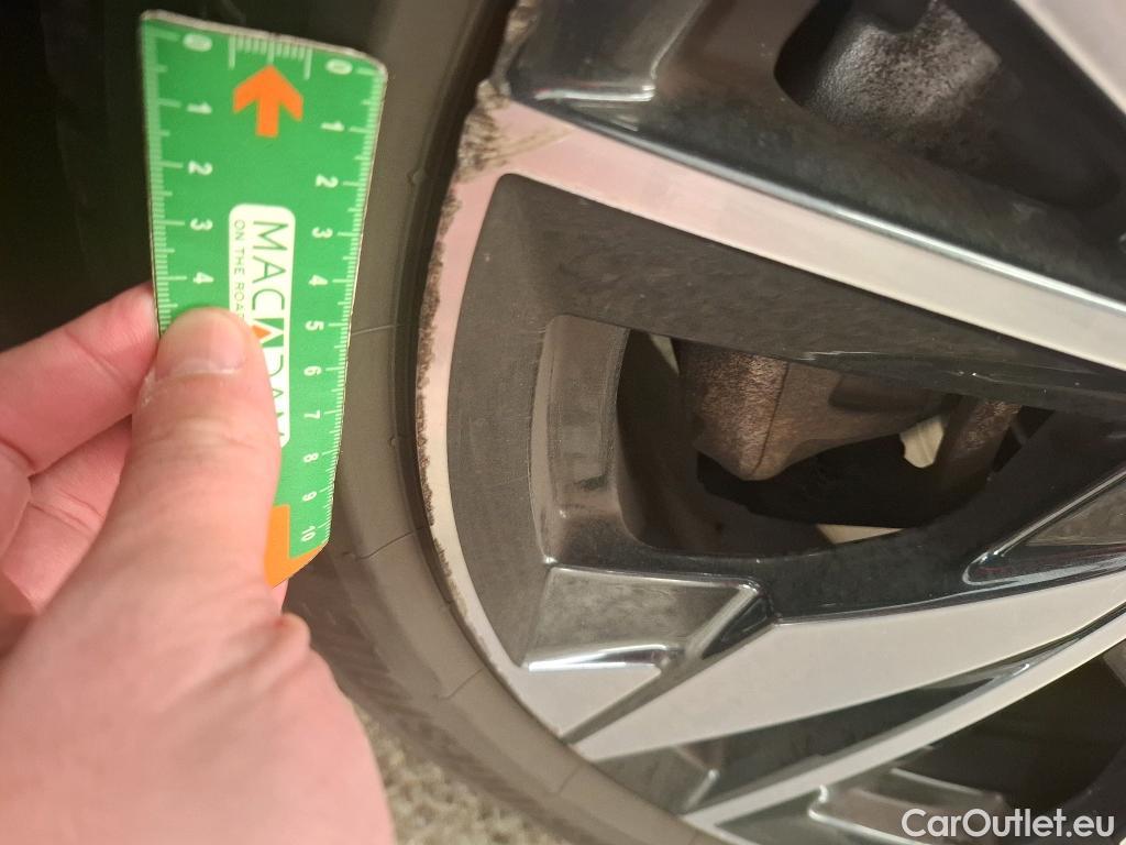  Peugeot  308 PEUGEOT  SW / 2021 / 5P / Break PureTech 130 S&S EAT 8 ALLURE #12