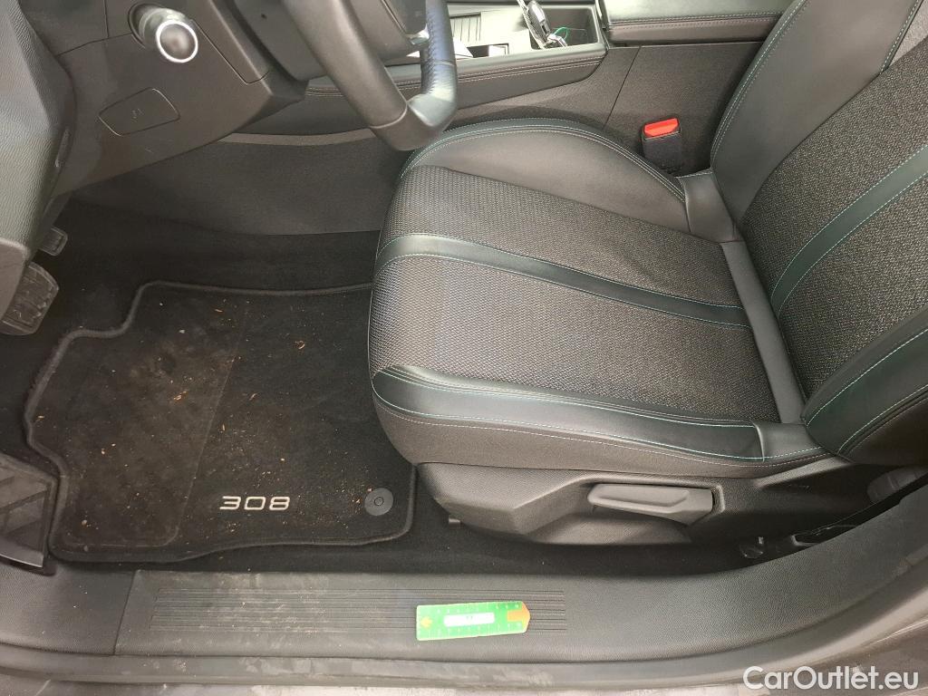  Peugeot  308 PEUGEOT  SW / 2021 / 5P / Break PureTech 130 S&S EAT 8 ALLURE #26