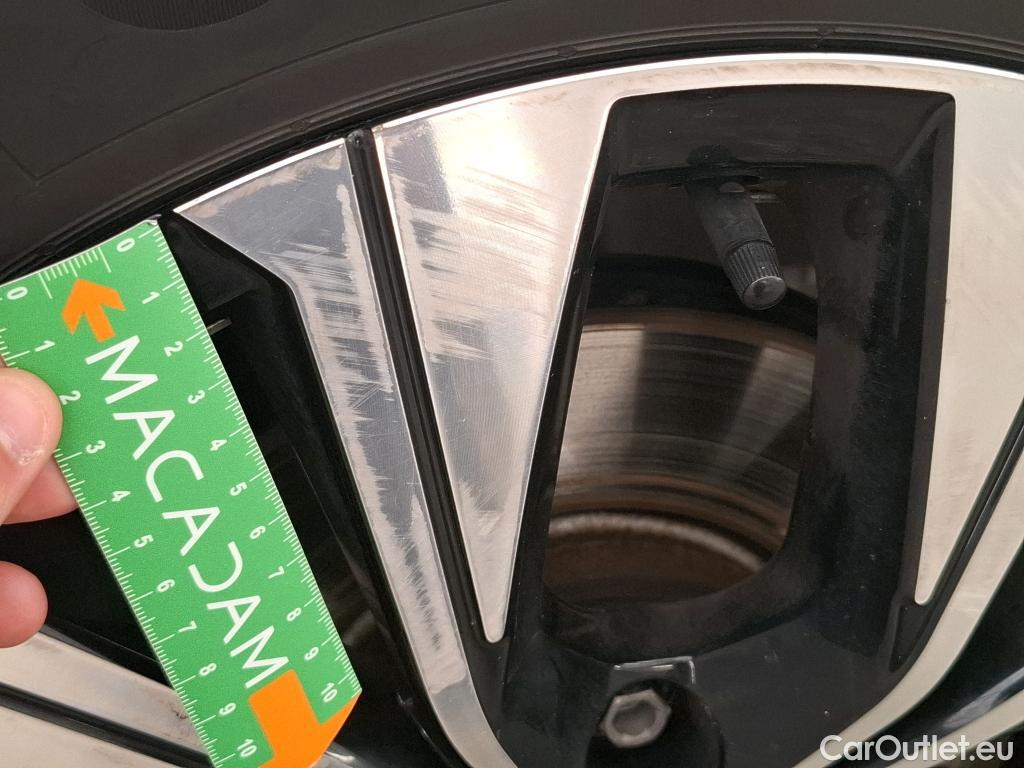  Renault  Captur  II Evolution 1.6 E-TECH Hybrid 145CV BVA6 E6d #8