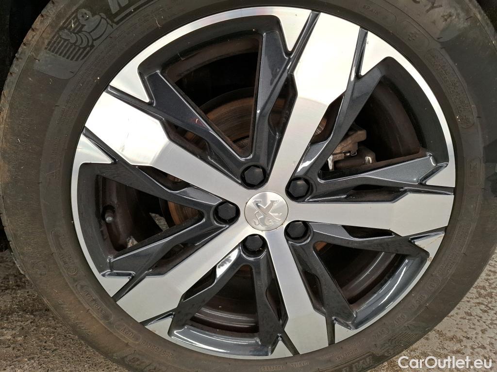  Peugeot  5008  Allure Pack 1.5 HDi 130CV BVM6 7 Sieges E6d #7