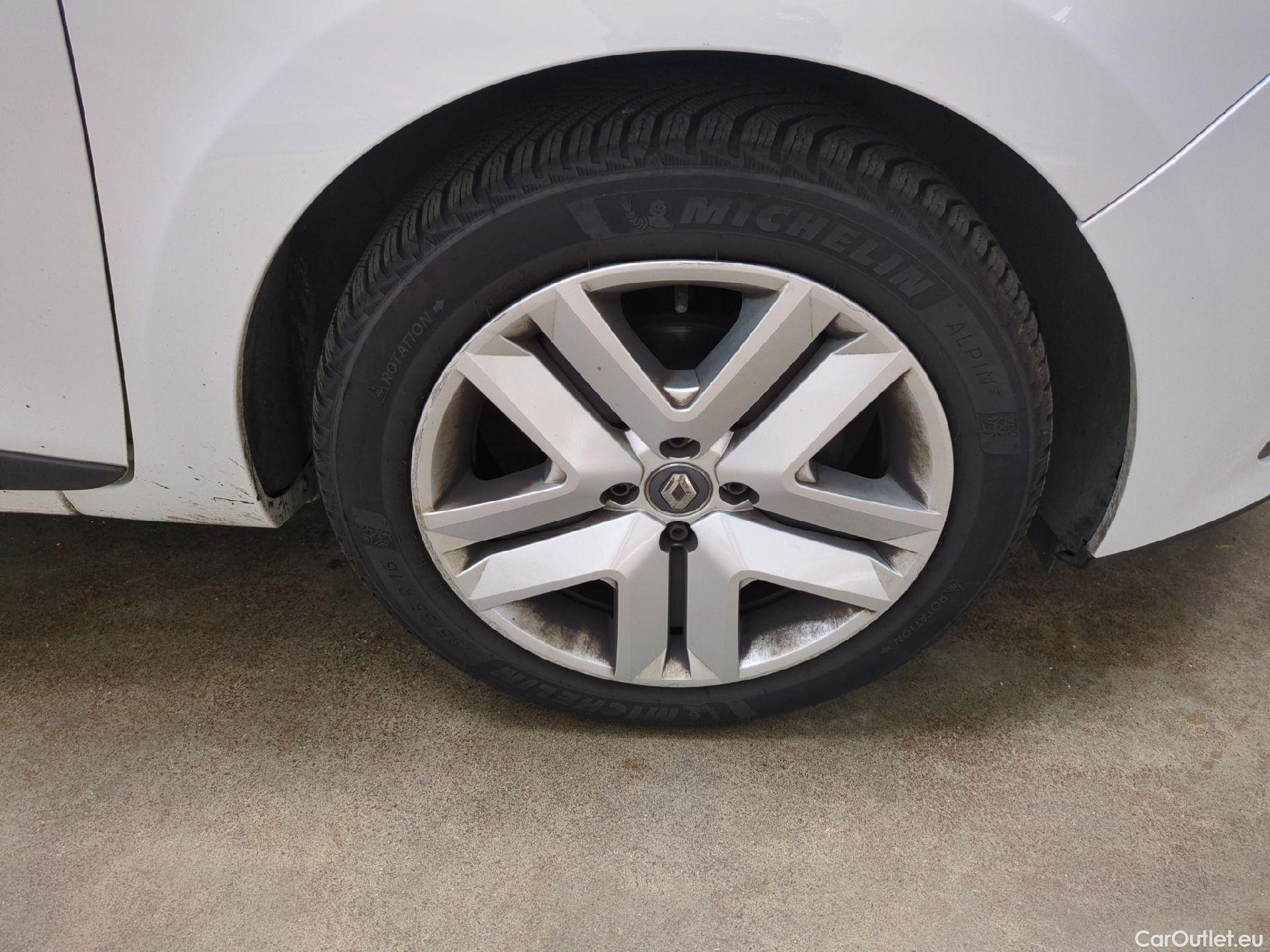  Renault  Clio  IV Business 0.9 TCe 90CV BVM5 E6 #15