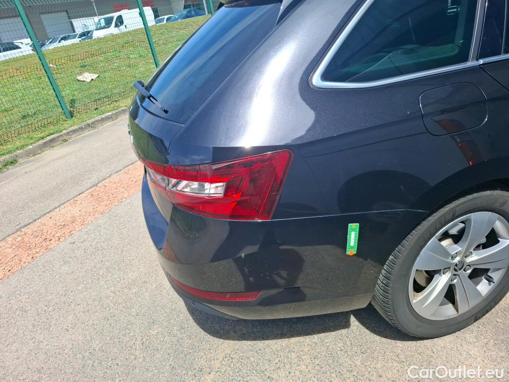  Skoda  Superb  Break Business 2.0 TDI 150CV BVA7 E6d #25