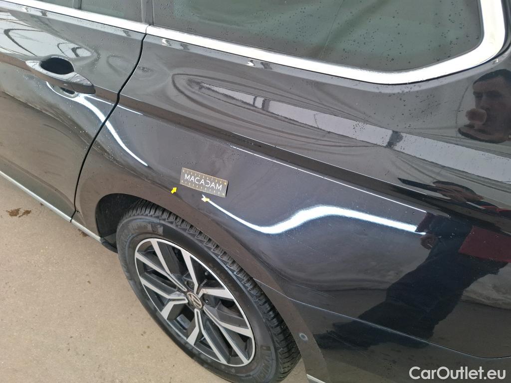  Volkswagen  Passat VOLKSWAGEN  SW / 2019 / 5P / Break 2.0 TDI 150 SCR DSG7 SW ELEGANCE #3