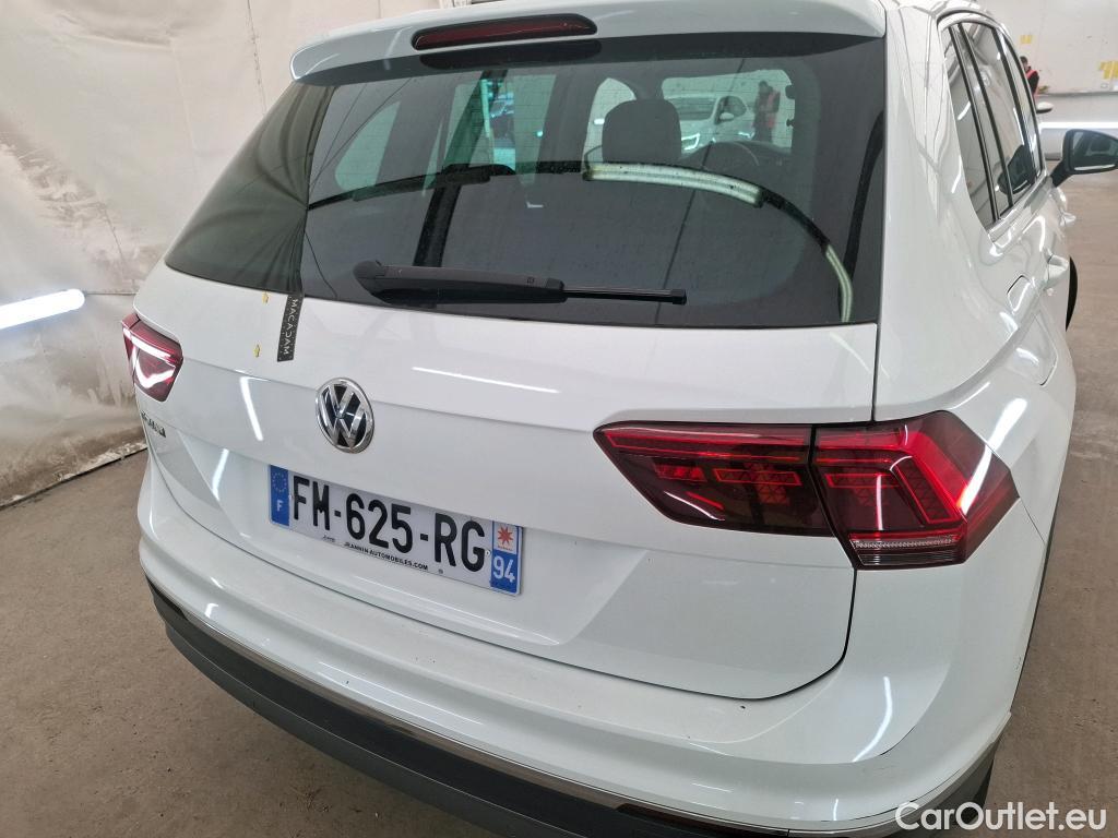  Volkswagen  Tiguan VOLKSWAGEN   2016  5P  SUV 20 TDI 150 DSG7 Carat Exclusive #10