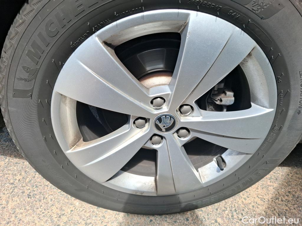  Skoda  Superb  Break Business 2.0 TDI 150CV BVA7 E6d #9