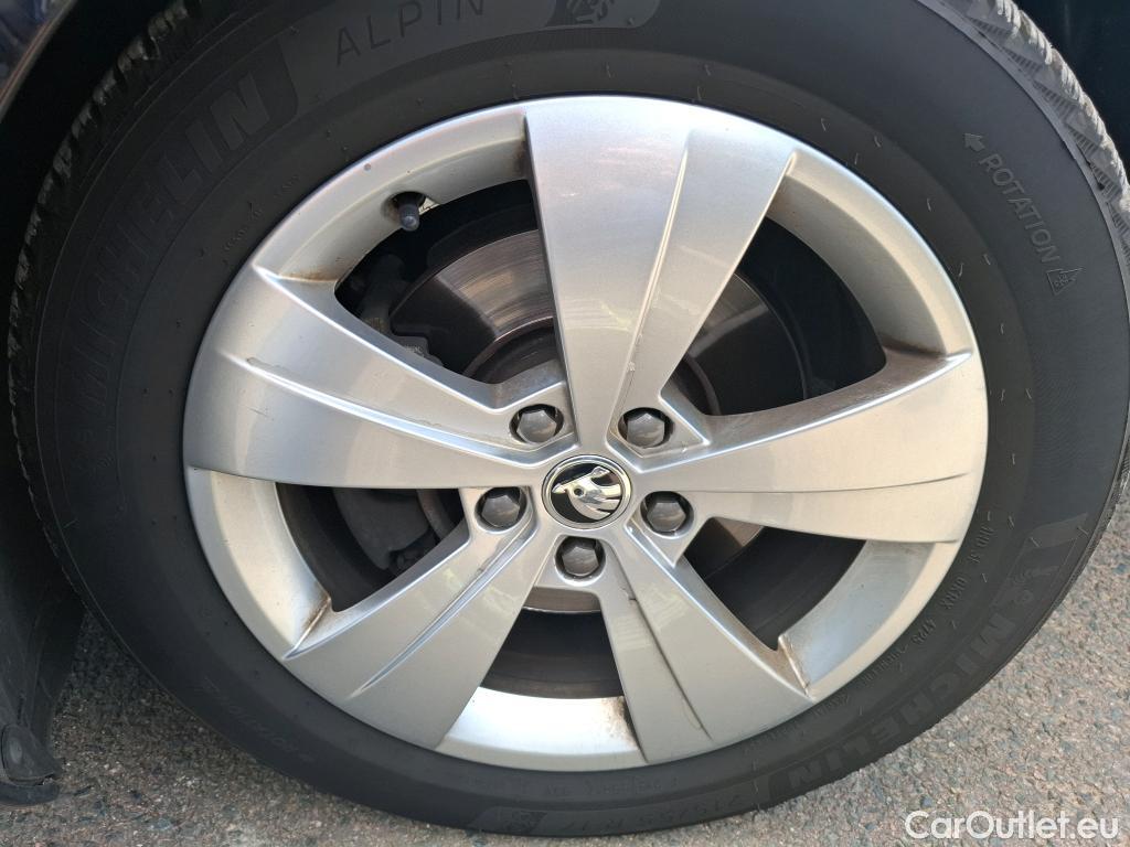  Skoda  Superb  Break Business 2.0 TDI 150CV BVA7 E6d #22