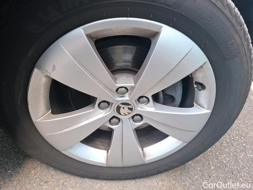 Skoda  Superb  Break Business 2.0 TDI 150CV BVA7 E6d #4