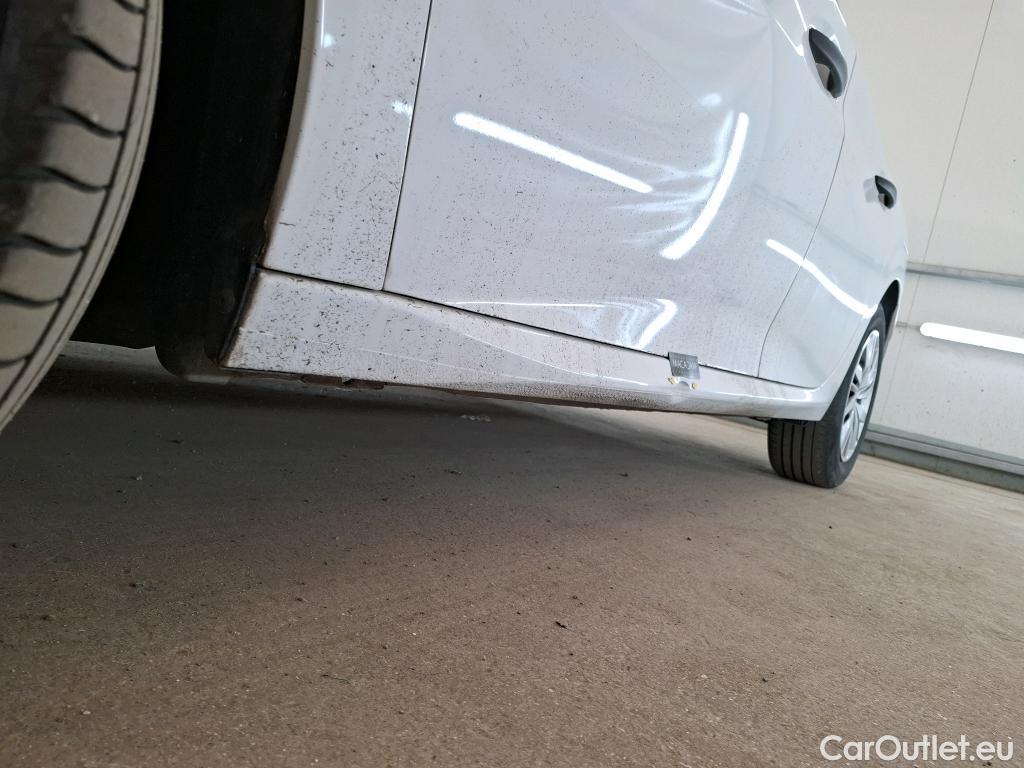  Peugeot  208  Premium 1.5 HDi 100CV BVM6 E6d #1
