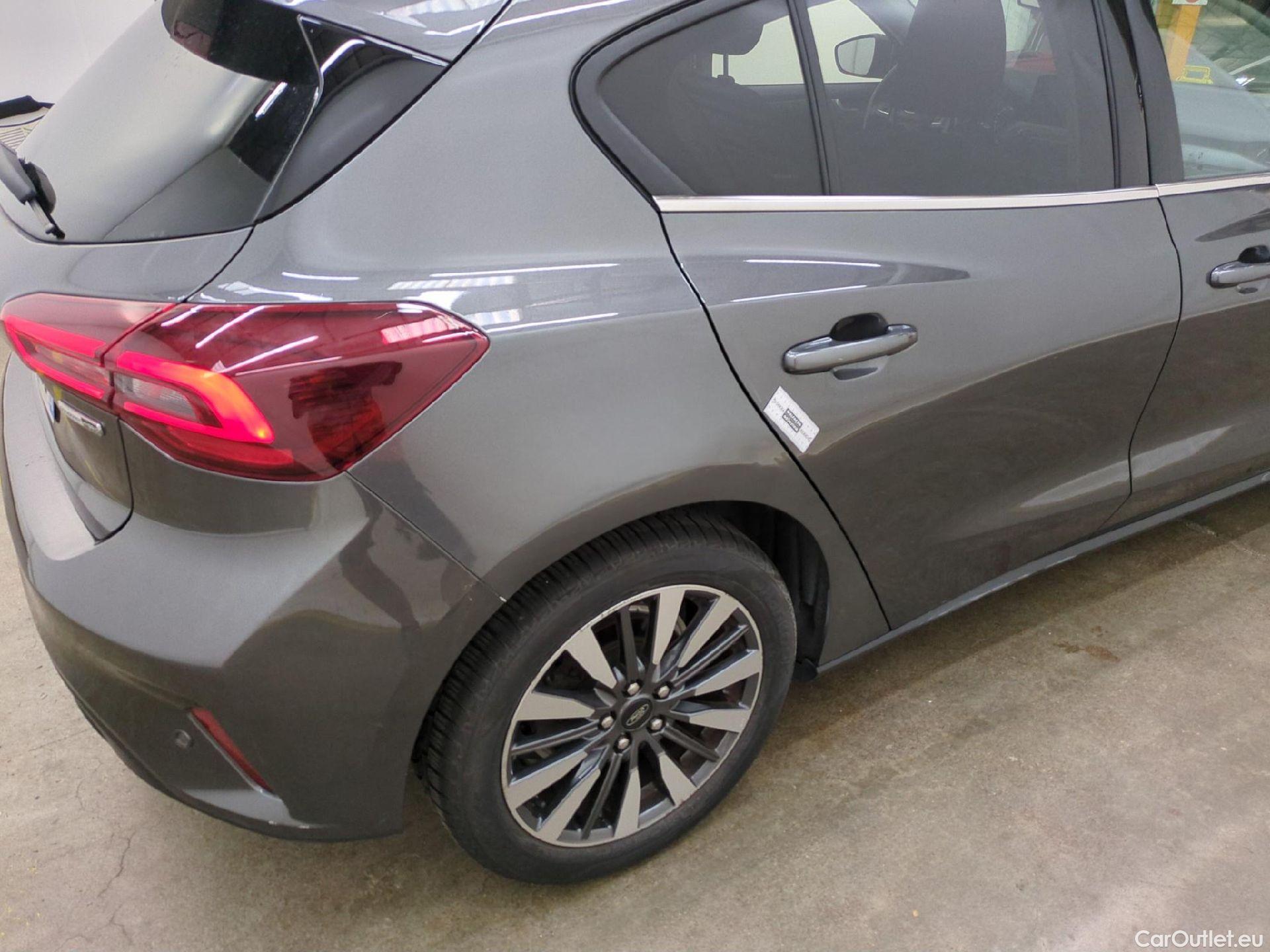  Ford  Focus FORD  / 2021 / 5P / Berline 1.0 Flexifuel hybrid 125 Titanium Style(SP) TVU #28