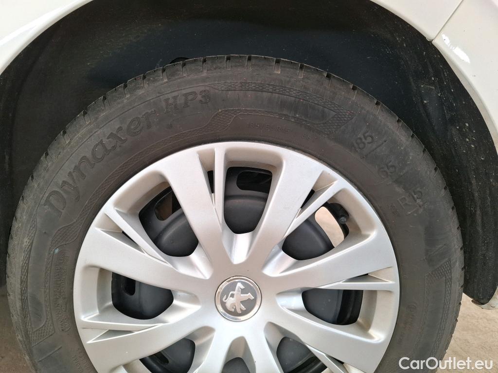  Peugeot  208  Affaire Premium Pack 1.2 80CV BVM5 E6dT #8