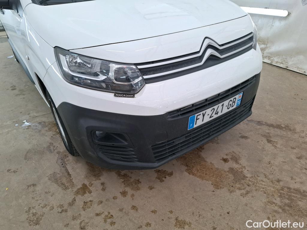  Citroen  Berlingo CITROEN  / 2018 / 4P / Fourgonnette M 650kg BlueHDi 75 S&S BVM Club #23