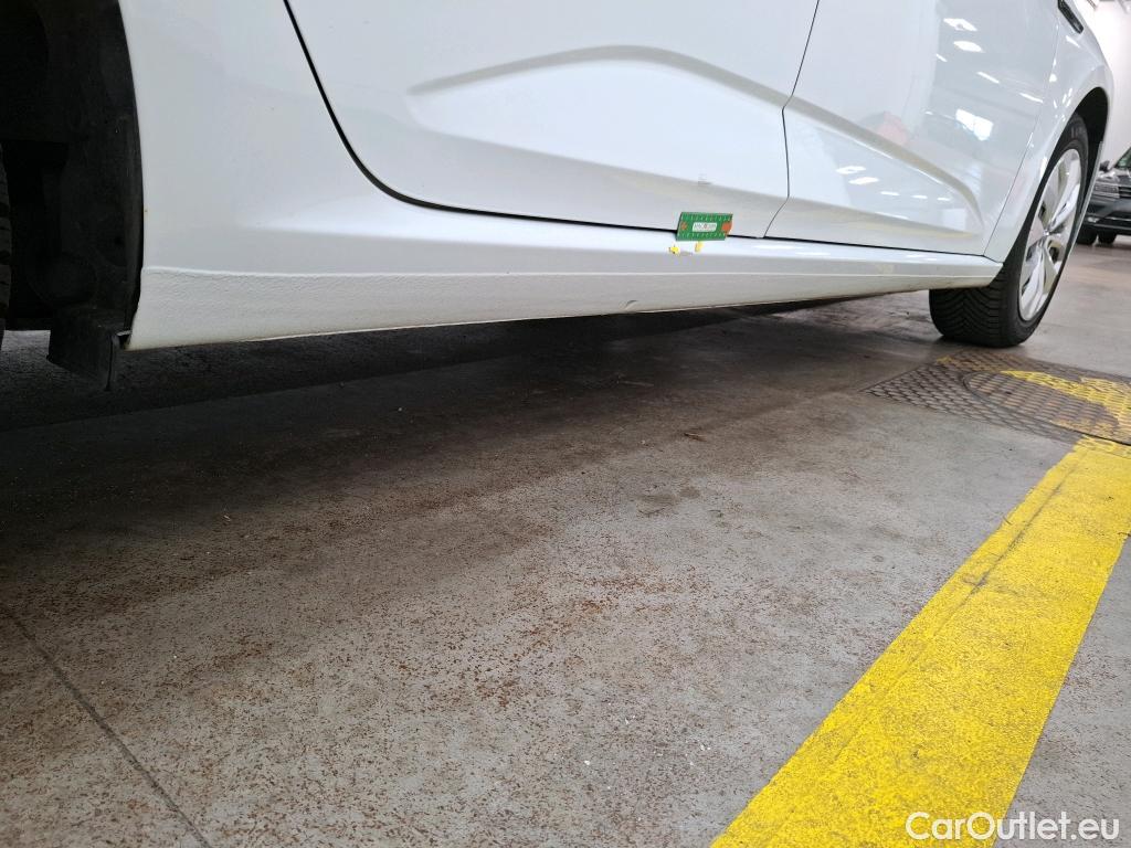  Renault  Megane  IV Berline 5pt. Société Air Nav 1.5 dCi 90CV BVM6 E6 #10