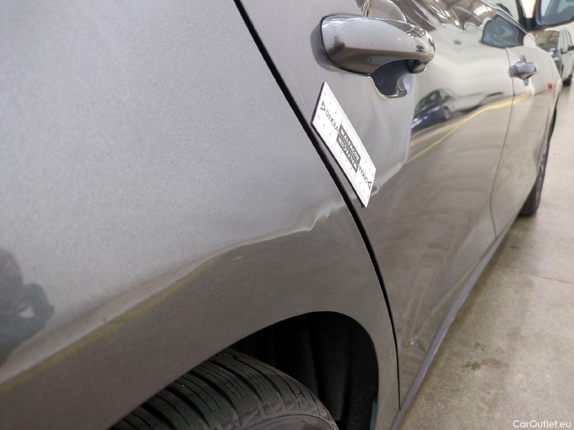  Ford  Focus FORD  / 2021 / 5P / Berline 1.0 Flexifuel hybrid 125 Titanium Style(SP) TVU #30