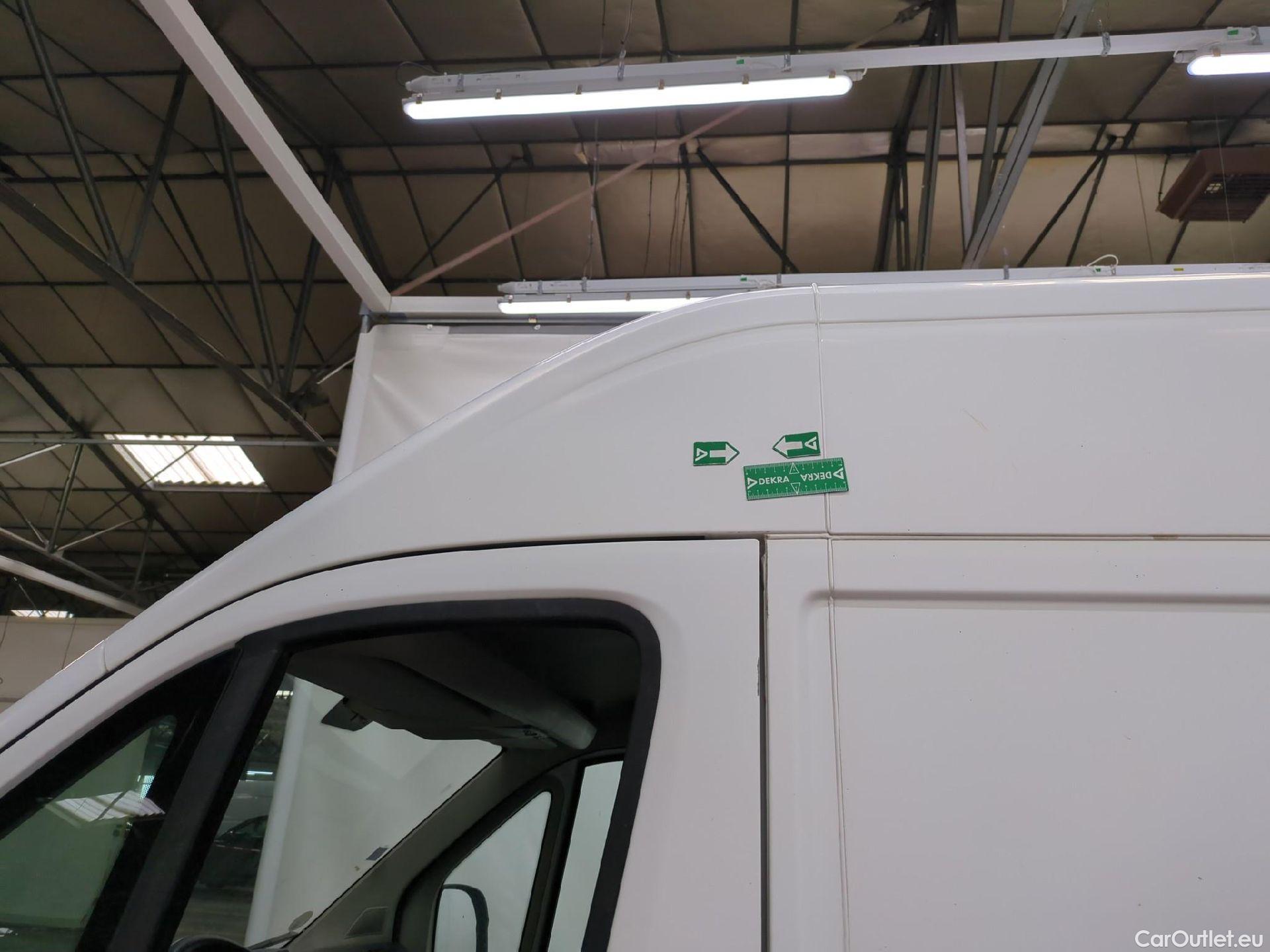  Peugeot  Boxer PEUGEOT  VU 4p Fourgon BLUEHDI 130 S&S PREMIUM PA 333 L2H2 #19