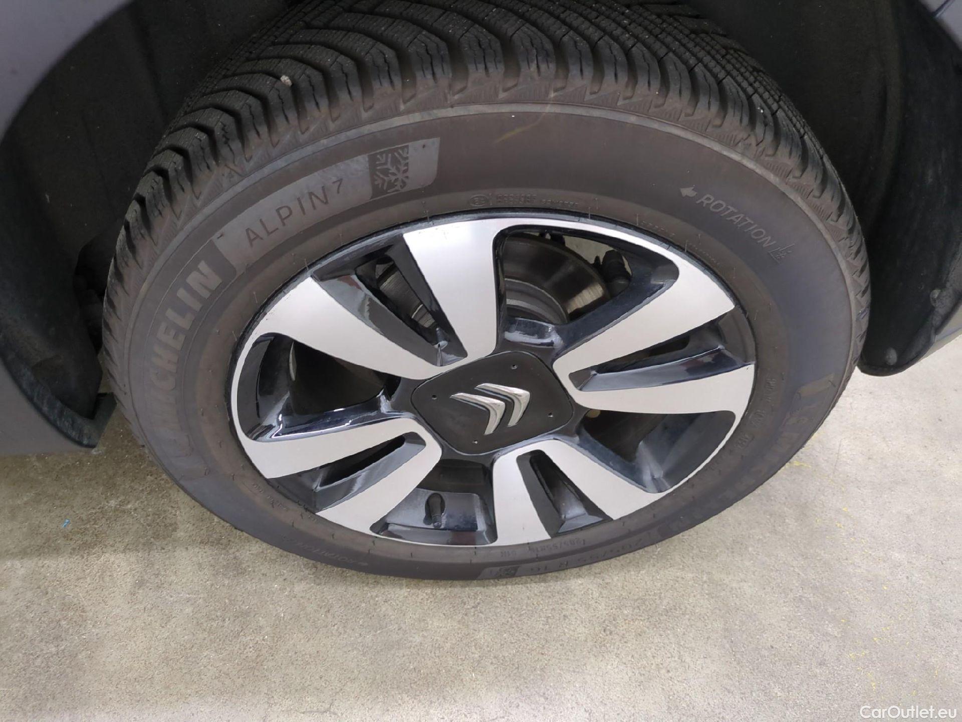  Citroen  C3  Shine Business 1.2 PureTech 110CV BVA6 E6d #3