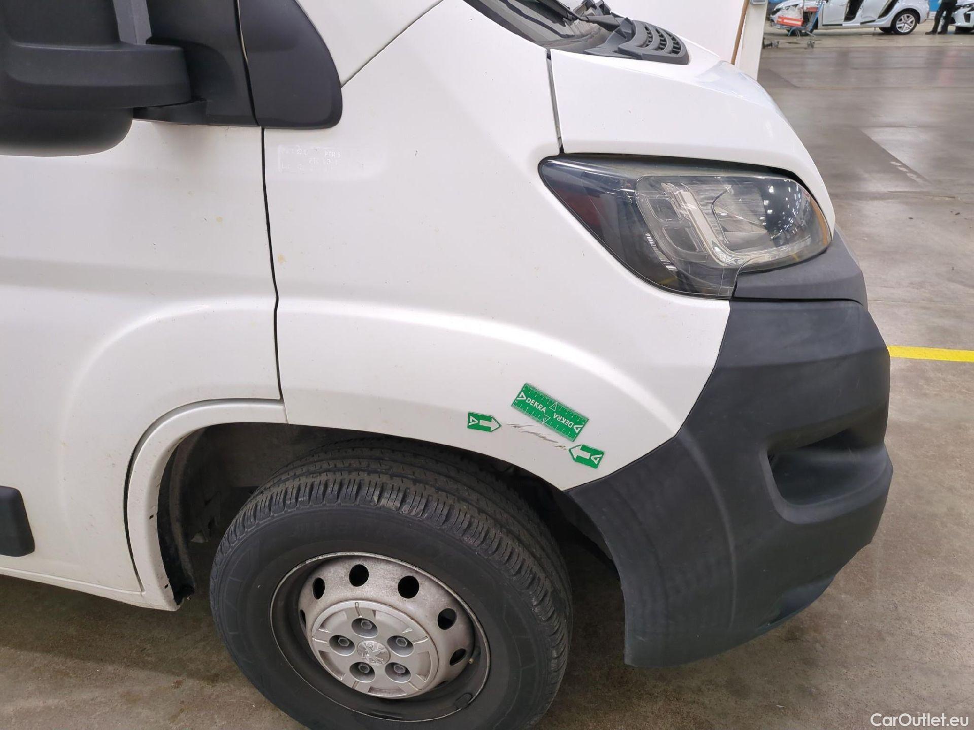  Peugeot  Boxer PEUGEOT  VU 4p Fourgon BLUEHDI 130 S&S PREMIUM PA 333 L2H2 #52