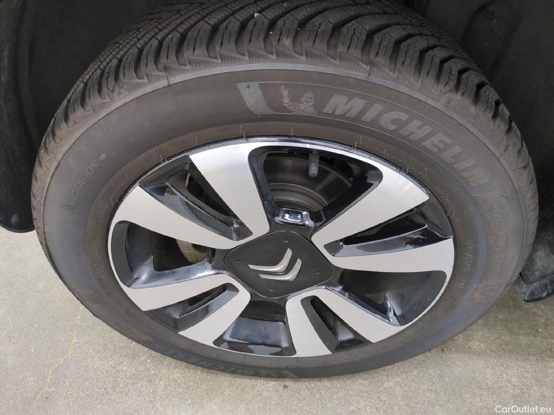  Citroen  C3  Shine Business 1.2 PureTech 110CV BVA6 E6d #4