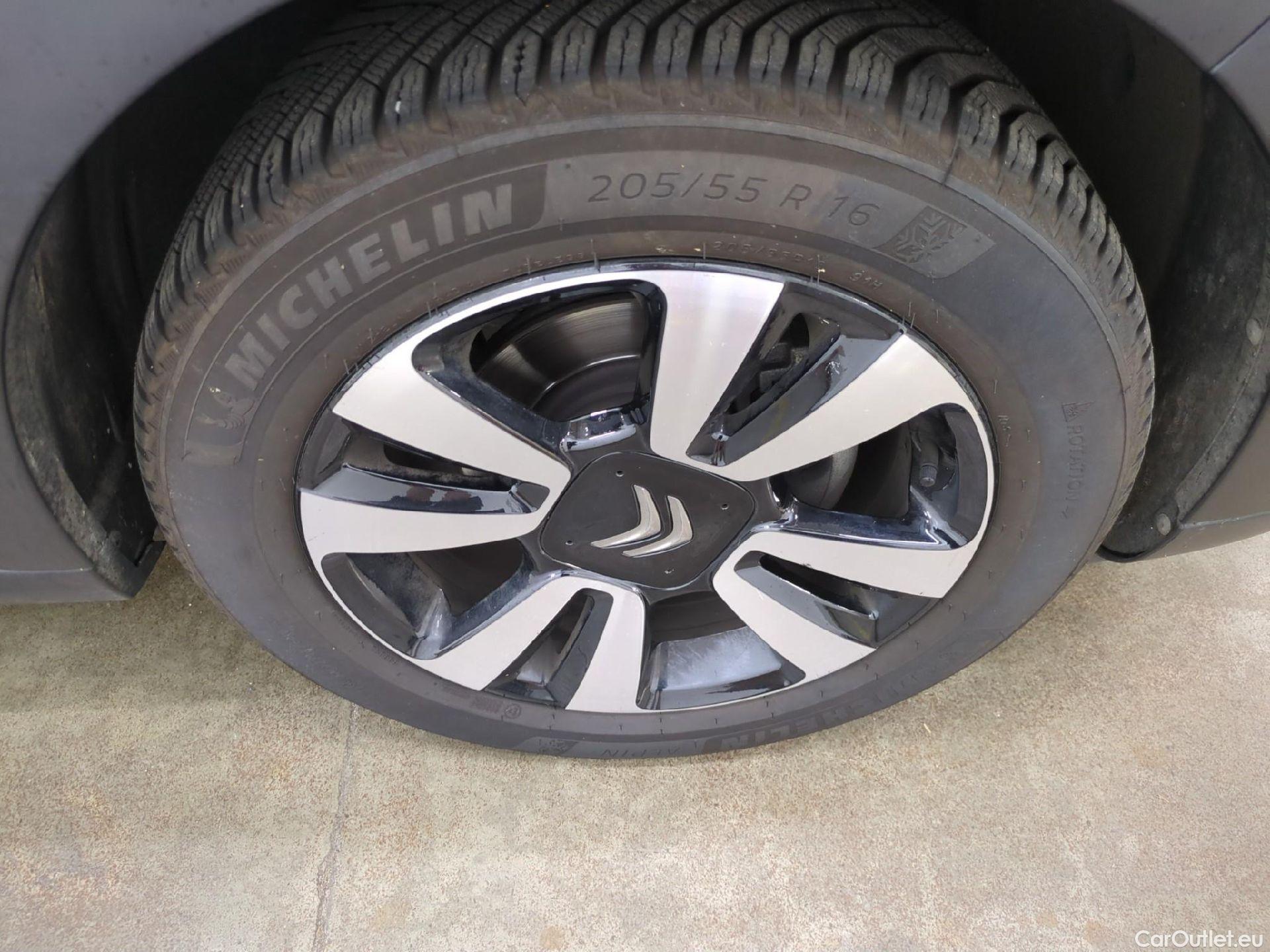  Citroen  C3  Shine Business 1.2 PureTech 110CV BVA6 E6d #1