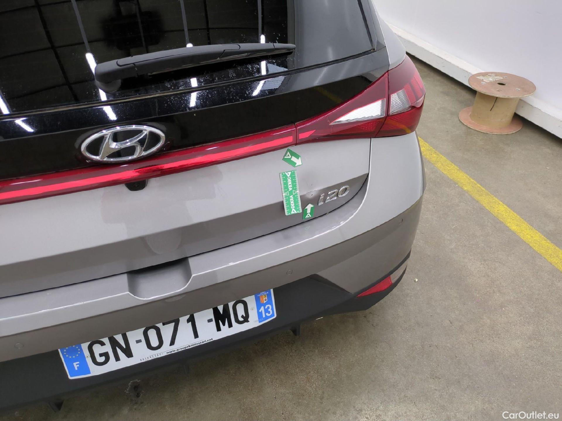  Hyundai  i20 HYUNDAI  / 2020 / 5P / Berline 1.0 T-GDI 100 HYBRID 48V Intuitive #19