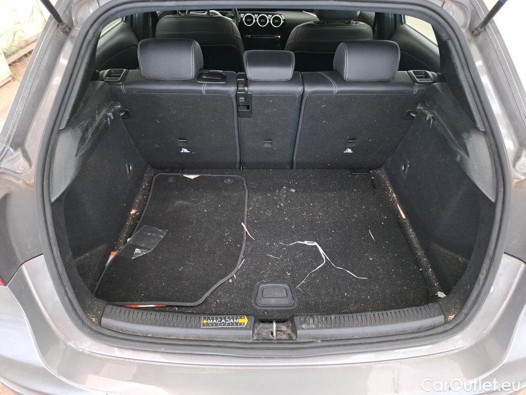  Mercedes  A-Klasse MERCEDES-BENZ Classe A Compact / 2018 / 5P / Berline A 180 d Business Line 8G-DCT #5