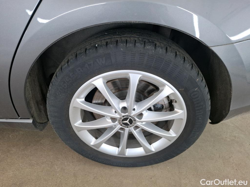  Mercedes  A-Klasse MERCEDES-BENZ Classe A Berline / 2018 / 4P / Berline A 250 e Business Line 8G-DCT #45