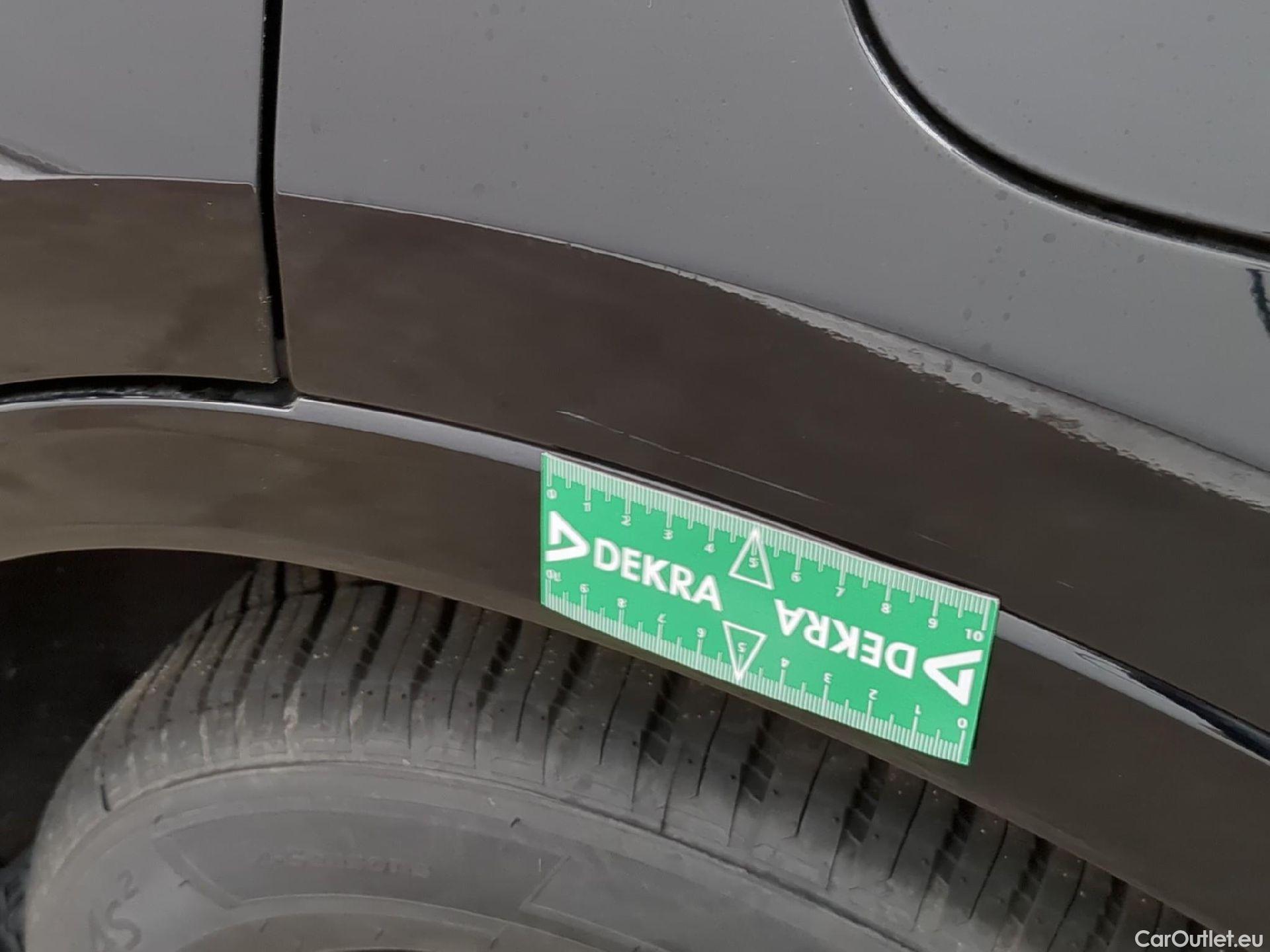  Ford  Kuga FORD  / 2019 / 5P / SUV 2.5 Dur 225 hybrid PHEV Pshi ST-Line Bus #23
