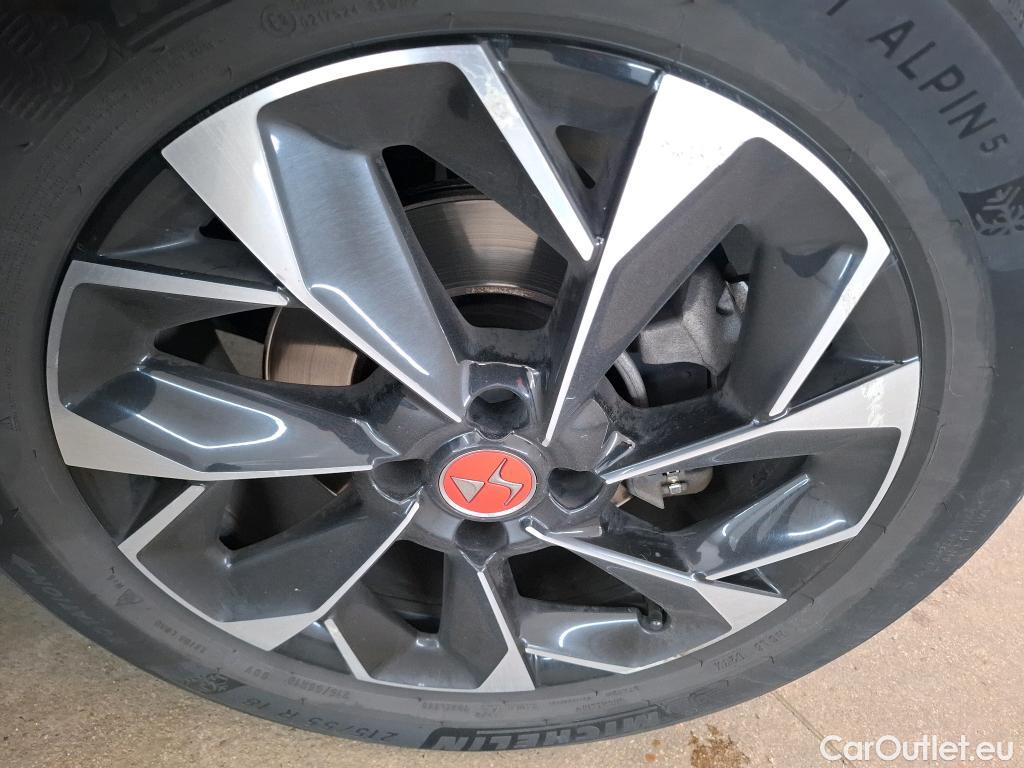  Citroen  DS3 3 Crossback INES DE LA FRESSANGE PARIS 1.2 PureTech 155CV BVA8 E6d #2