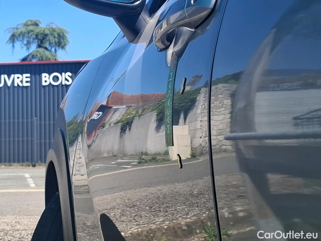  Nissan  Juke NISSAN  / 2019 / 5P / Crossover DIG-T 114 BVM6 Business Edition #4