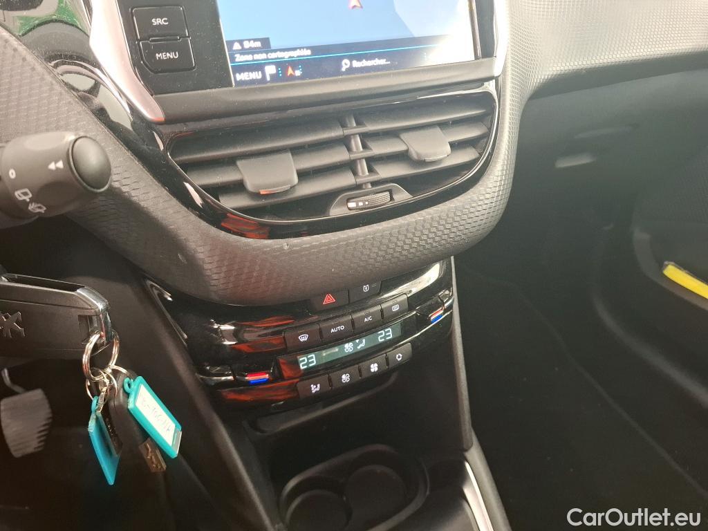  Peugeot  208  Allure Business 1.2 PureTech 110CV BVM6 E6dT #10