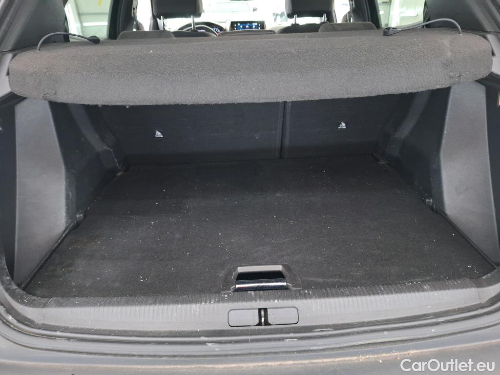  Peugeot  2008  Allure 1.5 HDi 130CV BVA8 E6d #26