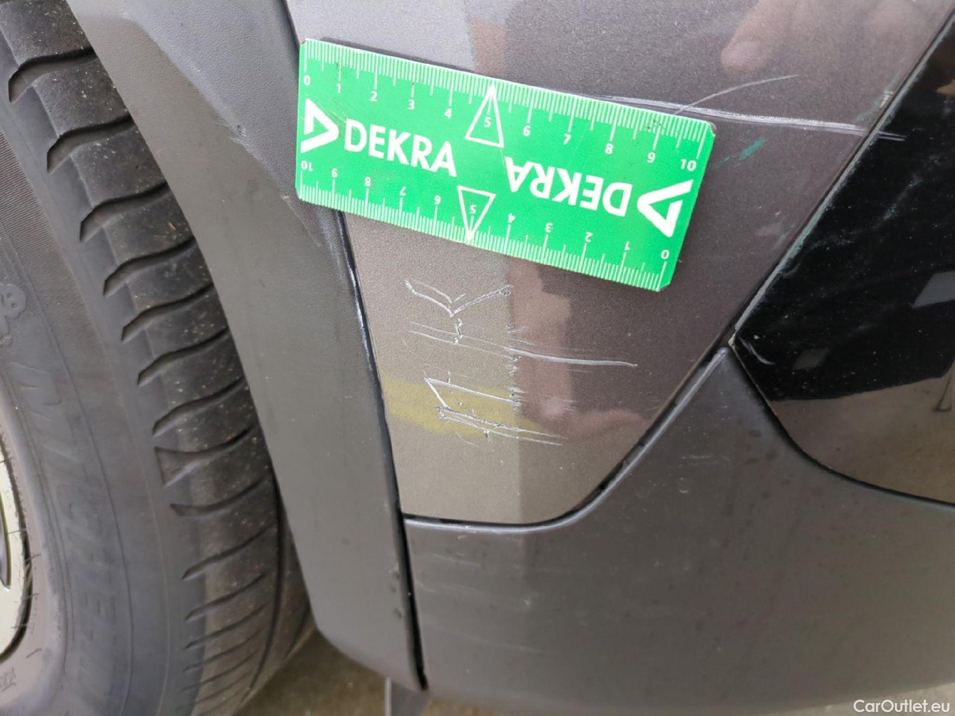  Peugeot  2008  Active Business 1.5 HDi 110CV BVM6 E6d #40